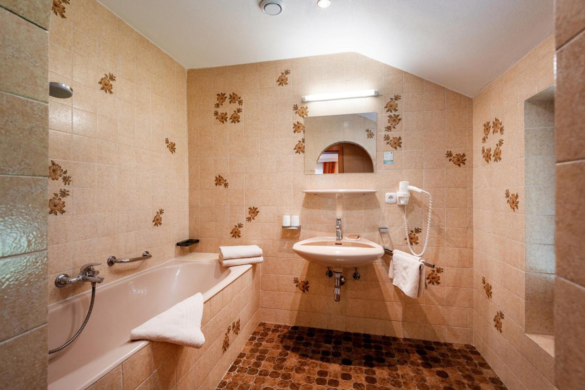 Hotel Garni Birkenhof ไมย์อาโฮเฟิน ภายนอก รูปภาพ