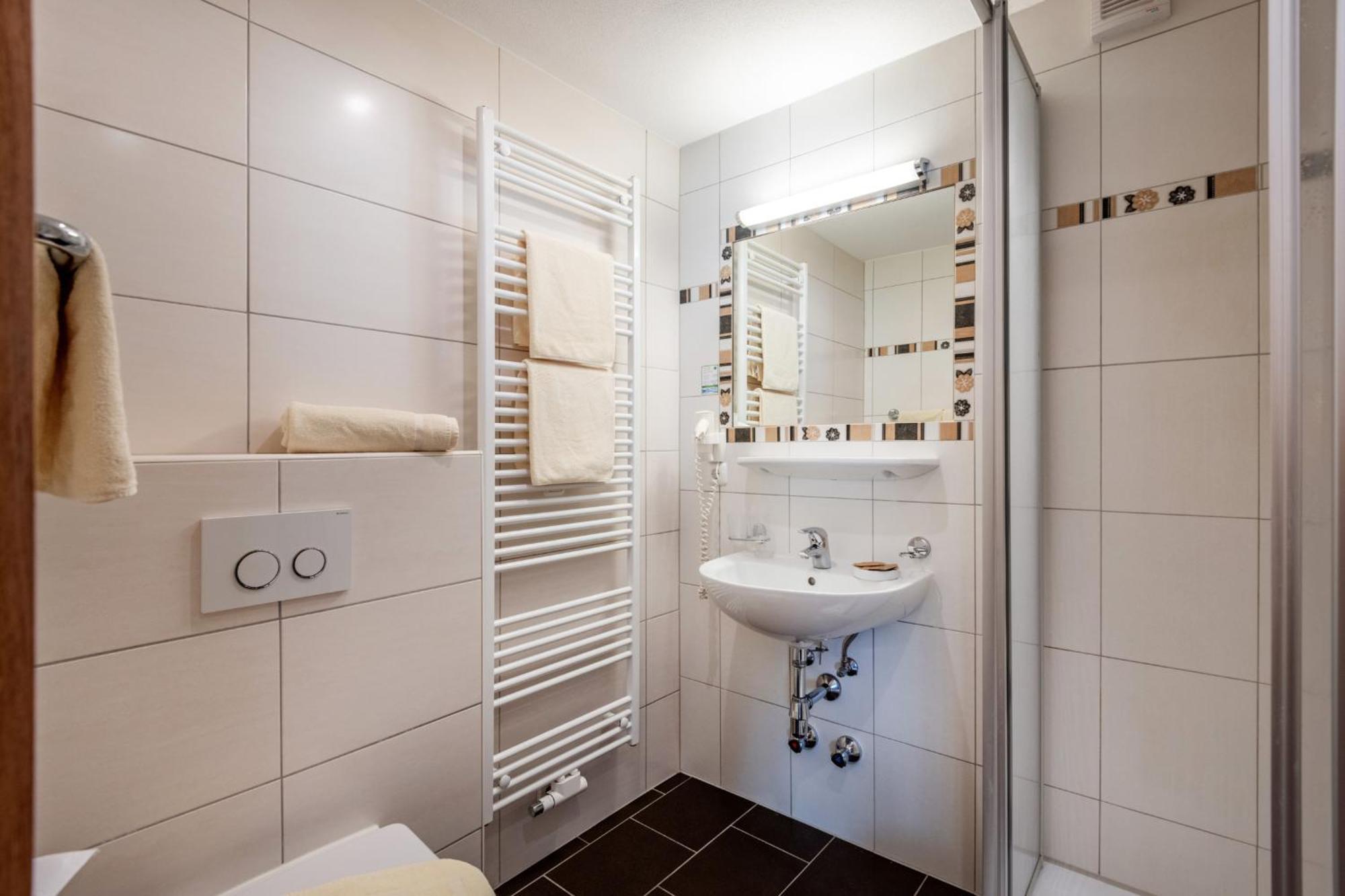 Hotel Garni Birkenhof ไมย์อาโฮเฟิน ภายนอก รูปภาพ